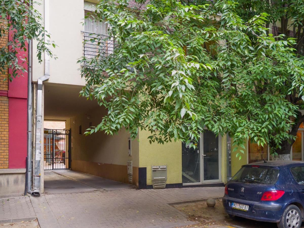 Apartment Neo 2 Free Parking ノヴィ・サド エクステリア 写真